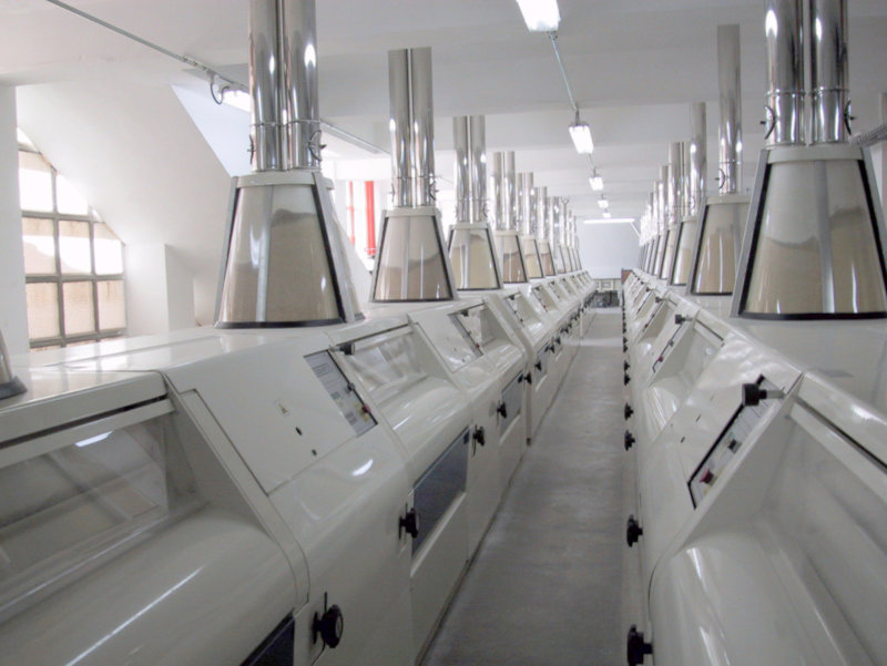 Sala laminatoria realizzata da A.M.G. Sud